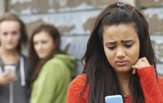 Protecting Kids From Cyberbullying - edge of the web radio show