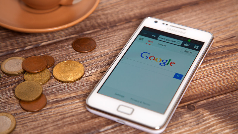 Google Mobile Results Have New Expandable Sitelinks